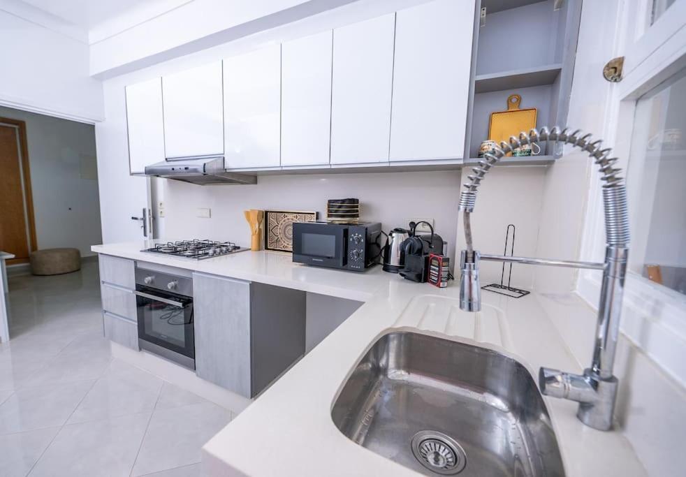 Tradition Meets Modern: 2Br Flat In Rabat Hassan ภายนอก รูปภาพ