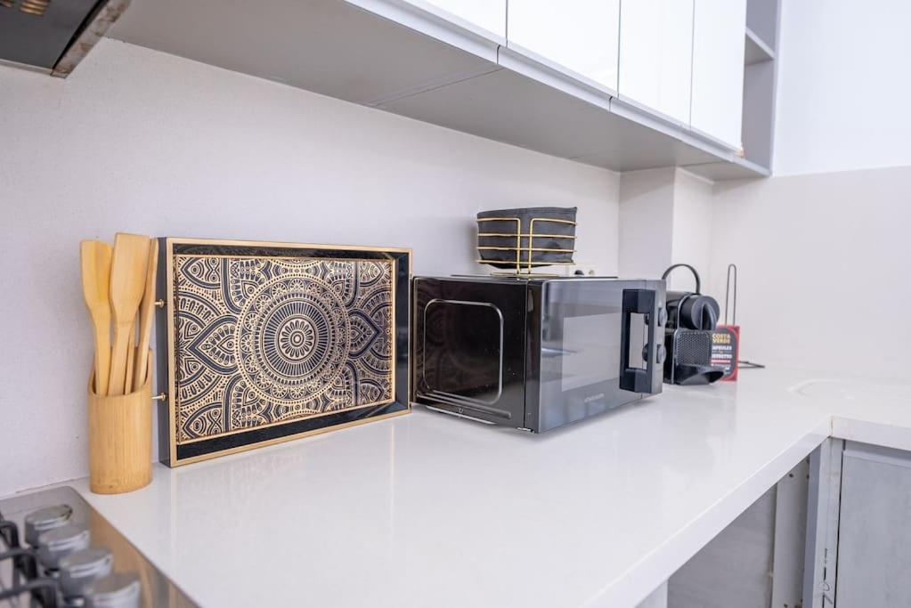 Tradition Meets Modern: 2Br Flat In Rabat Hassan ภายนอก รูปภาพ