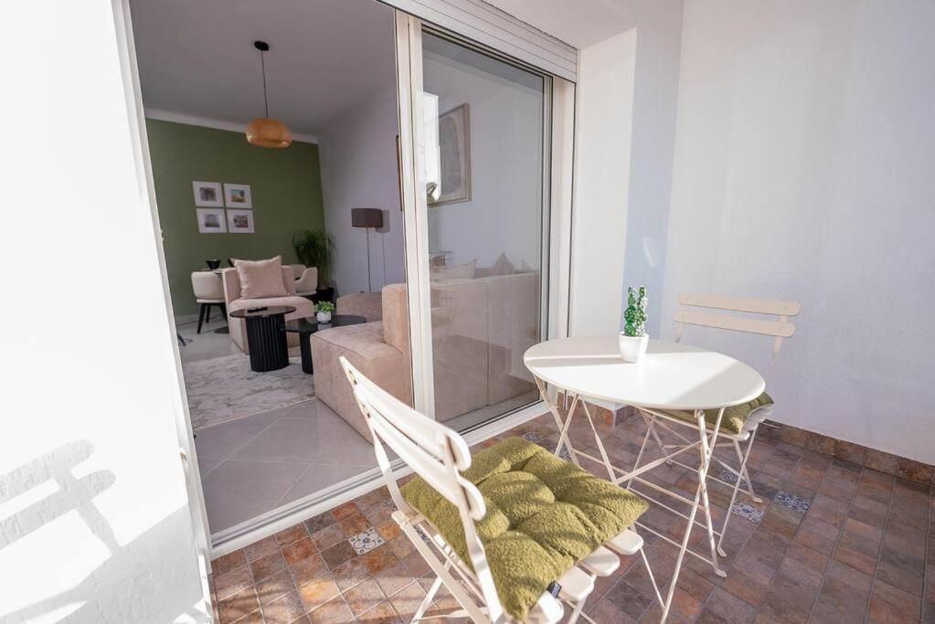 Tradition Meets Modern: 2Br Flat In Rabat Hassan ภายนอก รูปภาพ