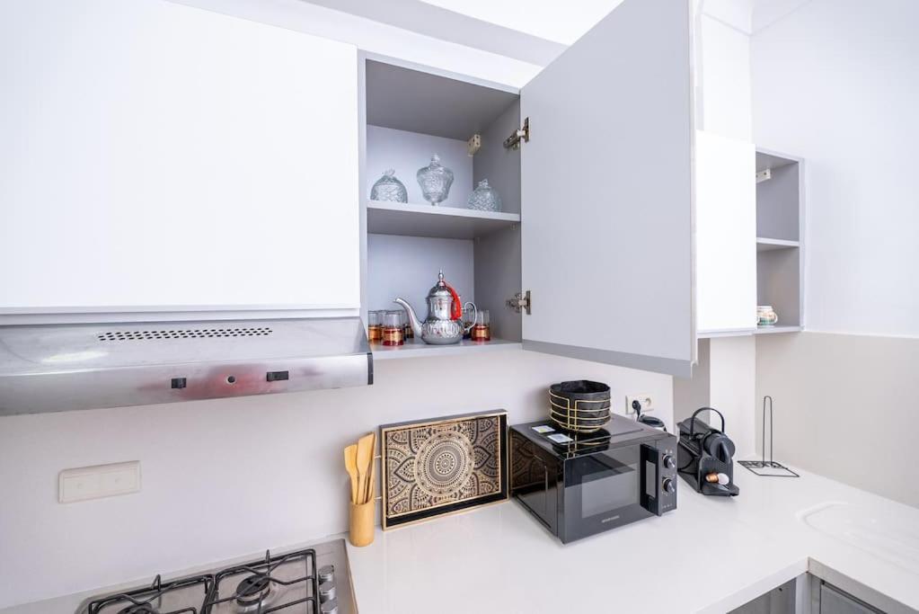 Tradition Meets Modern: 2Br Flat In Rabat Hassan ภายนอก รูปภาพ